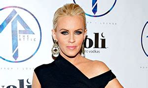 jenny mccarthy leaks|Jenny McCarthy Victim of Nude Photo Leak, Stolen By Hackers:。